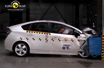 Краш тест Toyota Prius (2009)